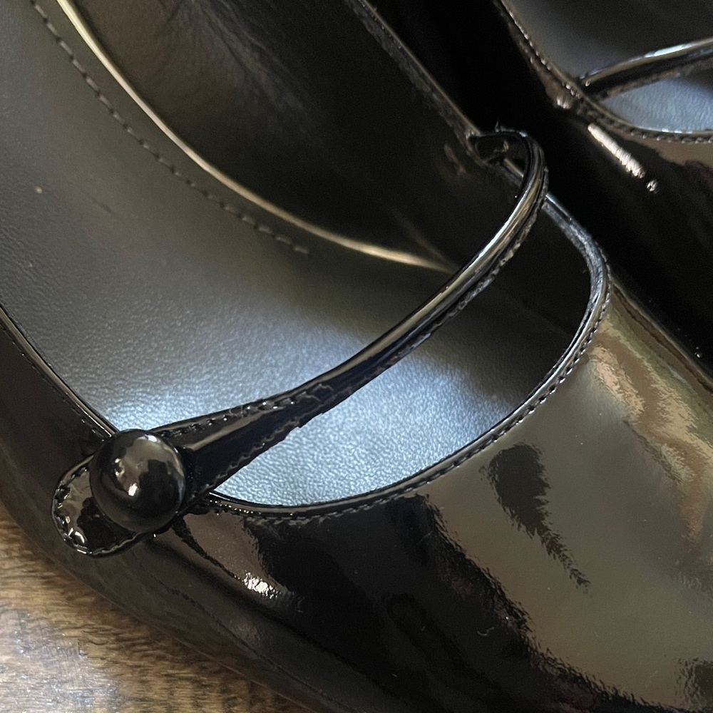 Stuart Weitzman Patent Leather Mary Jane Pump Black - Picture 7 of 8